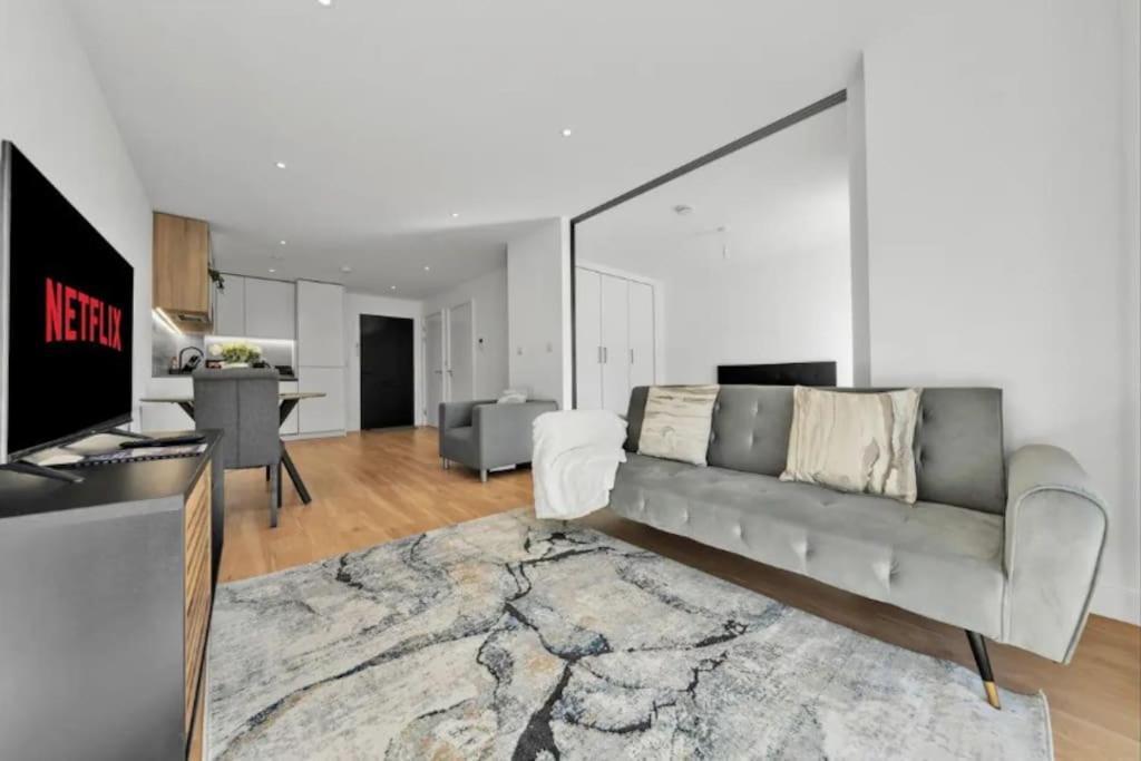 Ferienwohnung Deluxe 1 Bed In Colindale Wembley With Freewifitv London Exterior foto
